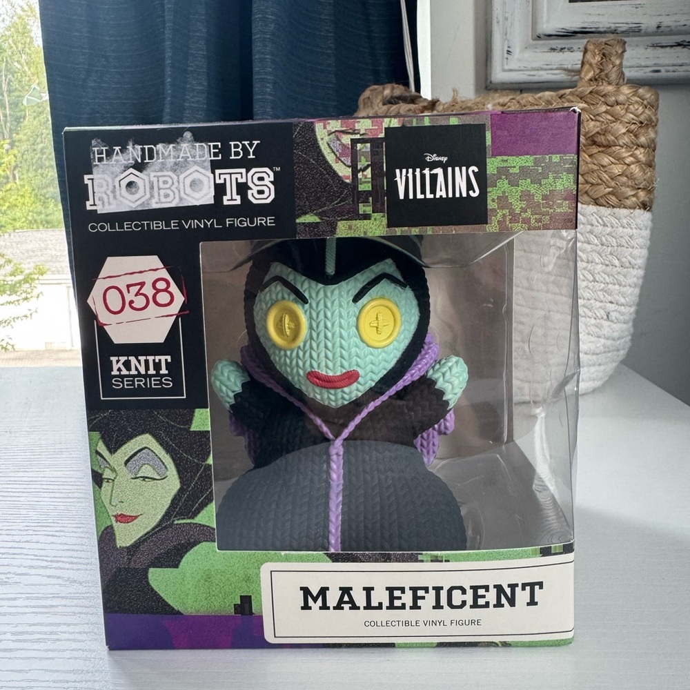 Handmade By Robots Disney Villains Maleficent Knit Series Vinyl Figure 038